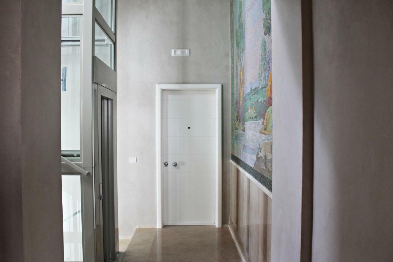 B&B Fabricanovantacinque Trani Kültér fotó