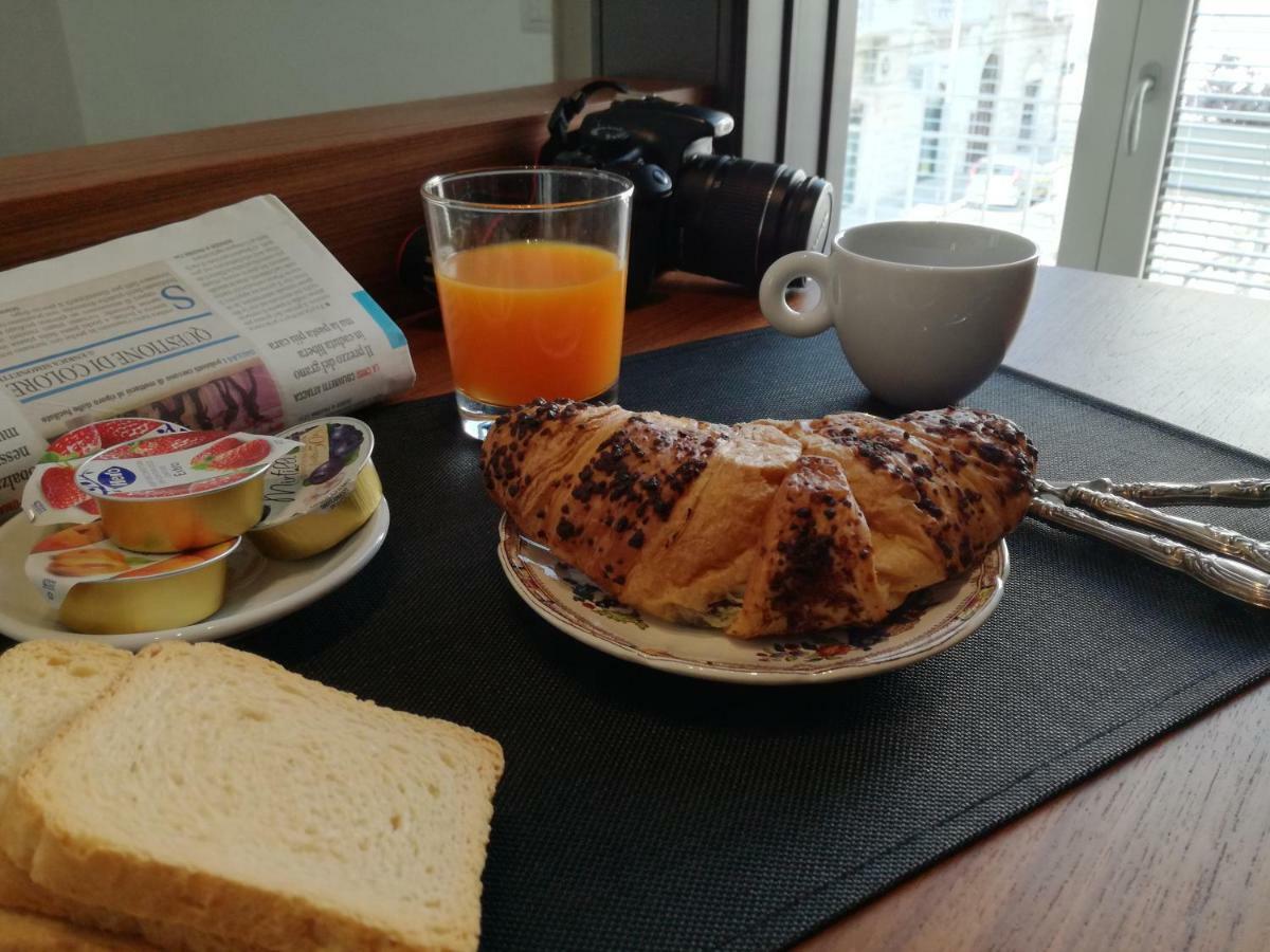 B&B Fabricanovantacinque Trani Kültér fotó